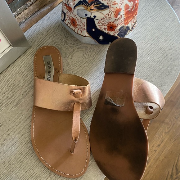 Steve Madden Leather Copper Sandals - Picture 6 of 6